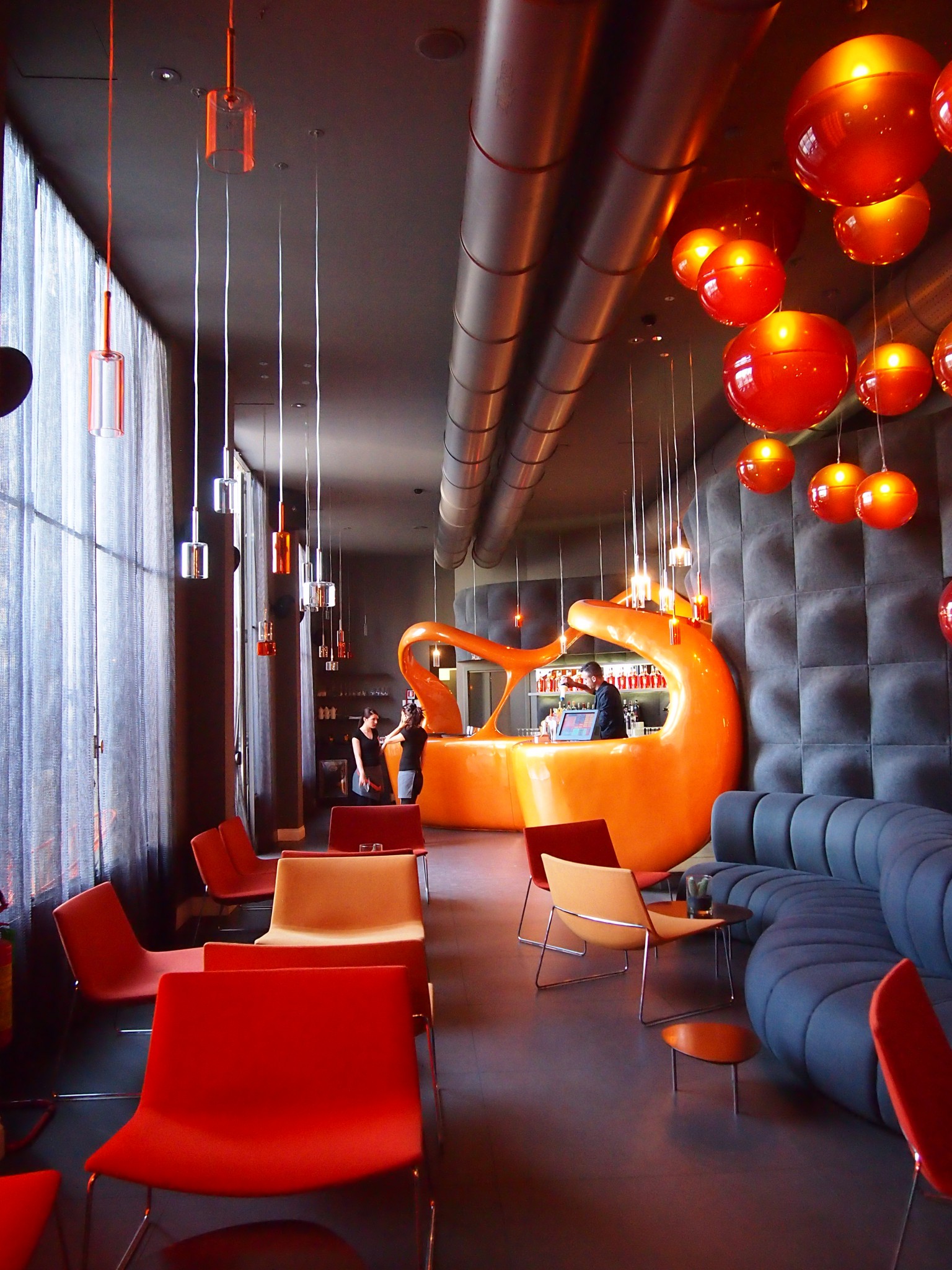 bar aperol, galleria, mailand, aperol, campari