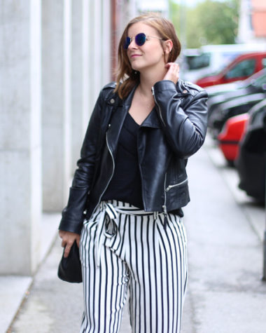 streifen culotte mit lederjacke und metallic sneaker, outfit, lifestyleblog, amigaprincess