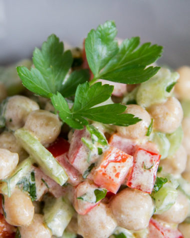 Kichererbsensalat mit Sellerie #beilage #bbq #grillen #picknick #summer #recipe #rezept #delicious # eas #quick #amigaprincess #healthy #gettheglow