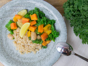 herbstliche foodbowl mit süsskartoffel und kale #rezept #recipe #fall #food #vegan #easy #healthy #green #amigaprincess