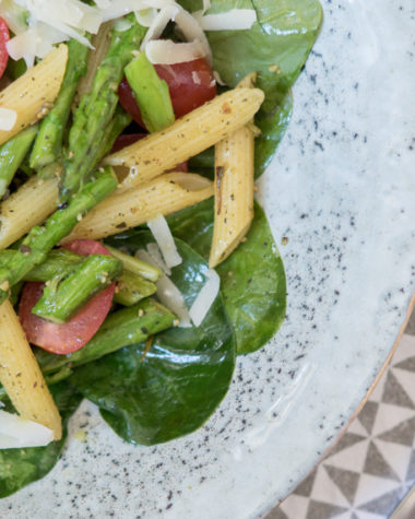 pasta mit spargel und kürbiskernpesto, recipe, rezept, spargel, espargus, spring, inspo, veggie, homemade pesto, amigaprincess, foodblogger, food