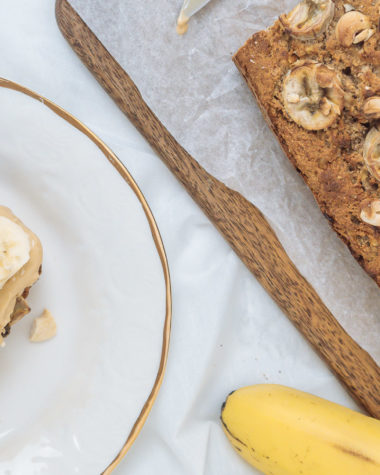Saftiges Bananenbrot – vegan, ohne Zucker und schnell zubereitet, Banana Bread Recipe easy and quick, einfaches und schnelles Rezept für Bananenbrot, saftige, vegan und zuckerfrei, Foodtrend Bananenbrot, perfekte Resteverwertung für überreife Bananen, saftig und fluffig - das beste Rezepte für Bananen Brot, gesunde Alternative zu Kuchen, gesundes Bananenbrot mit Dinkel & vegan, www.amigaprincess.com #bananabread #veganerezepte
