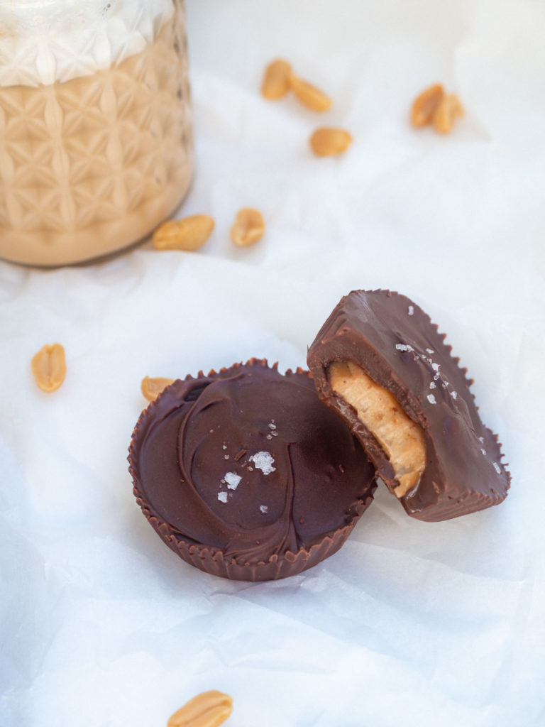 5 Zutaten Peanutbutter Cups - vegan und glutenfrei 5