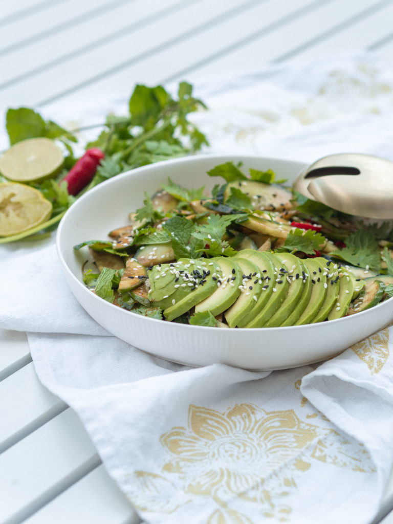Gurken Avocado Salat mit Miso Dressing 47