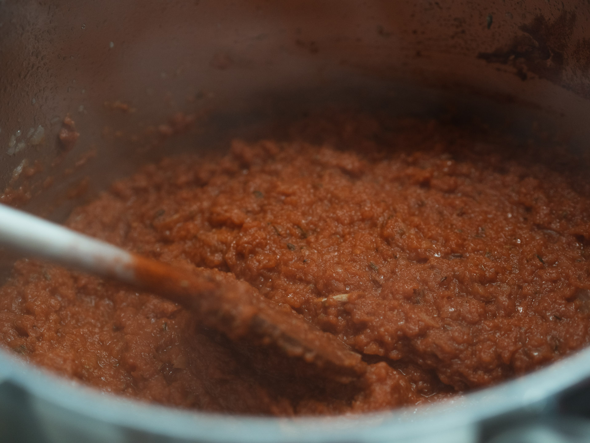 Klassisches Rindsgulasch mit Eierspätzle - Lykke Life