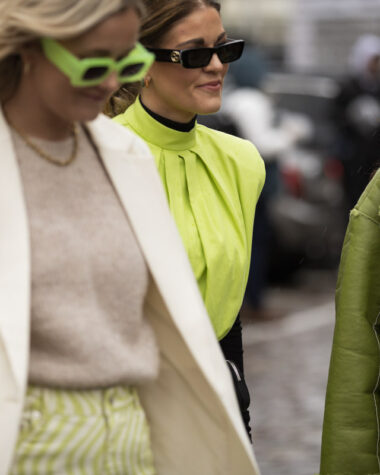 Frühjahrstrends 2022, das tragen die Skandinavierinnen im Frühling 2022, Modetrends Skandinavien SS2022, Frühlingslook aus Skandinavien, so kleiden sich Skandinavierinnen 2022, skandinavisches Lifestylemagazin, alykkelife.com